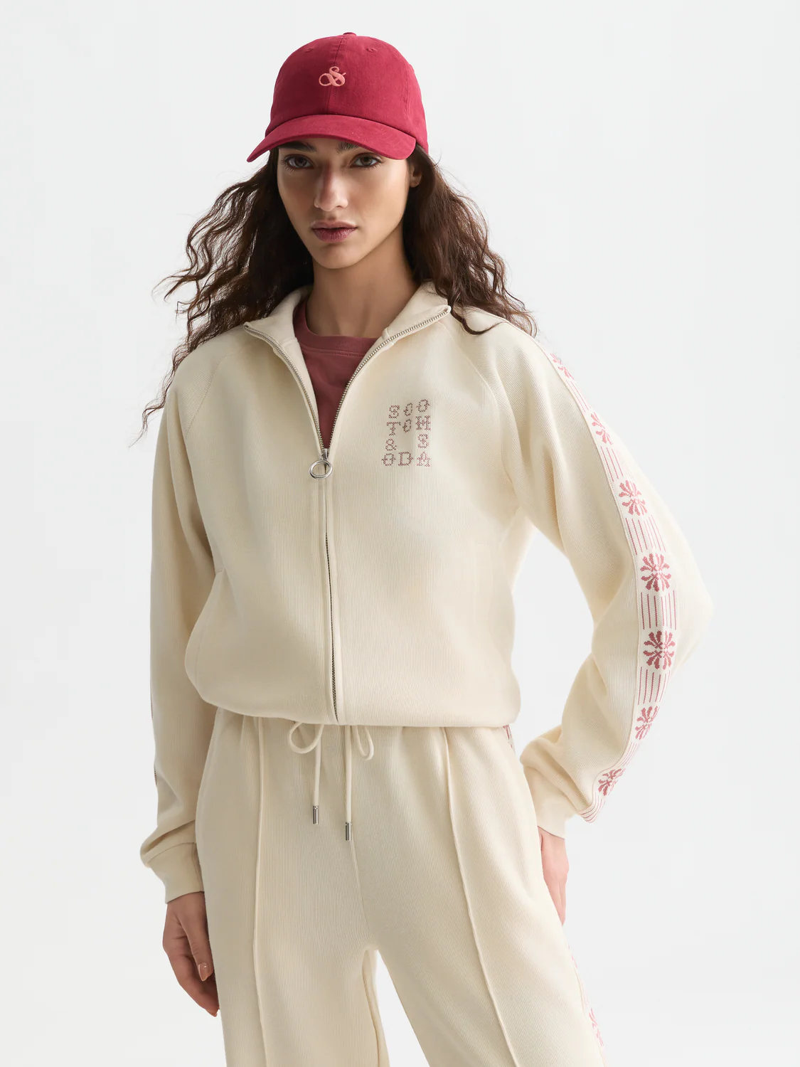 Hoodies & Sweats